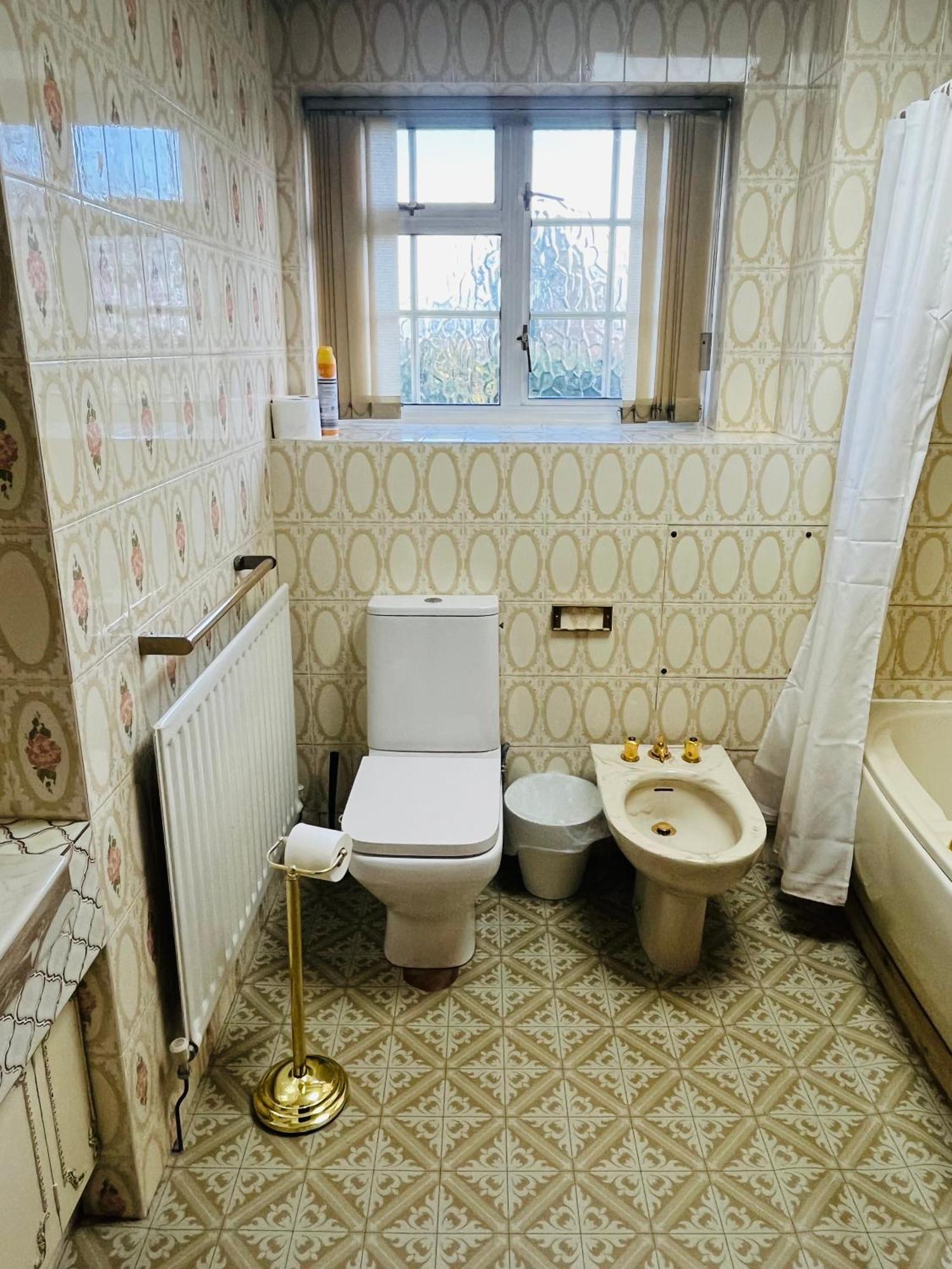 ברמינגהאם Unwind In Comfort At Cosy Caradus Your 4 Bedroom Home Sweet Home! מראה חיצוני תמונה