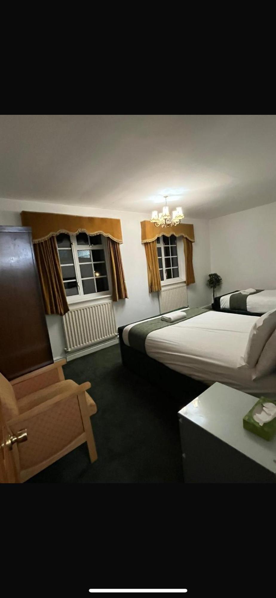 ברמינגהאם Unwind In Comfort At Cosy Caradus Your 4 Bedroom Home Sweet Home! מראה חיצוני תמונה